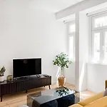 Ab10 Modern With Ac And Balcony アパート *