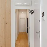 Ab10 Modern With Ac And Balcony アパート *