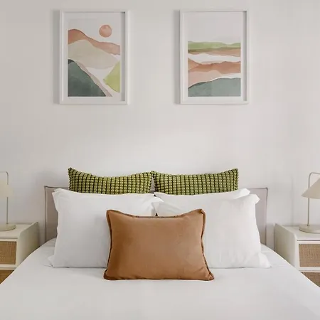 Ab10 Modern Apartment