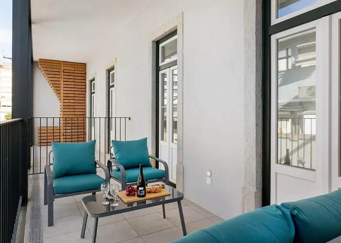 Ab10 Modern With Ac And Balcony *