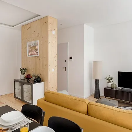 Ab10 Modern With Ac And Balcony شقة *