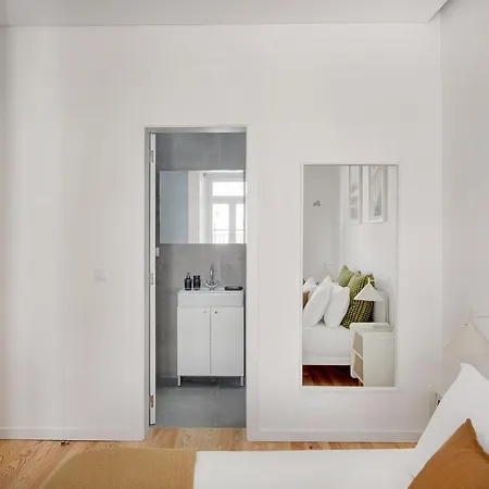 Ab10 Modern With Ac And Balcony شقة