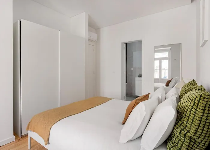 Ab10 Modern With Ac And Balcony Daire